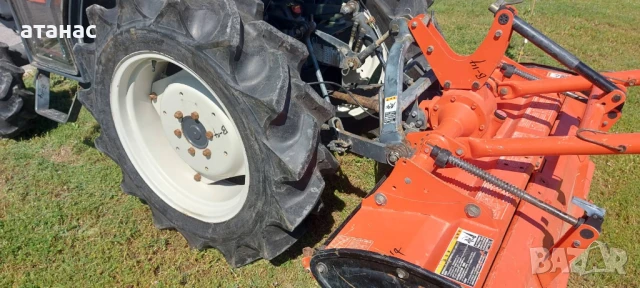 Кубота с Кабина и климатик, снимка 6 - Селскостопанска техника - 50534672