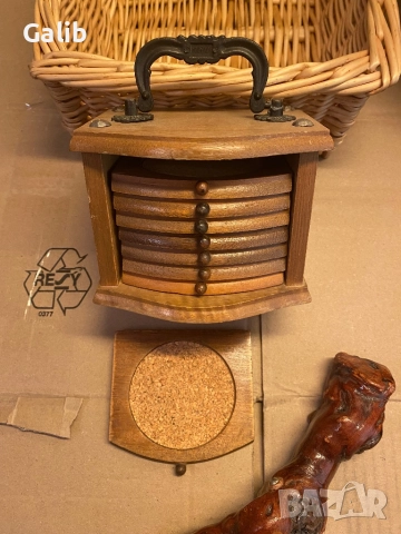 Принадлежности за битов кът, поставки за чаши от корк, френски тирбушон, чашки за яйца