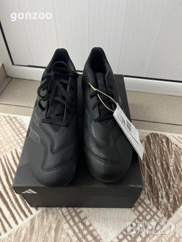 Бутонки predator 44 2/3, снимка 3 - Спортни обувки - 51960575