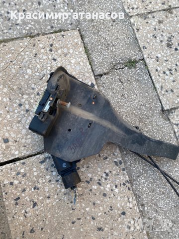 Брава на врата за Тойота Авенсис версо,задна дясна.2001-2004г, снимка 3 - Части - 35842497