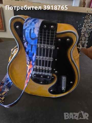 Дамска чанта, снимка 5 - Чанти - 52534768