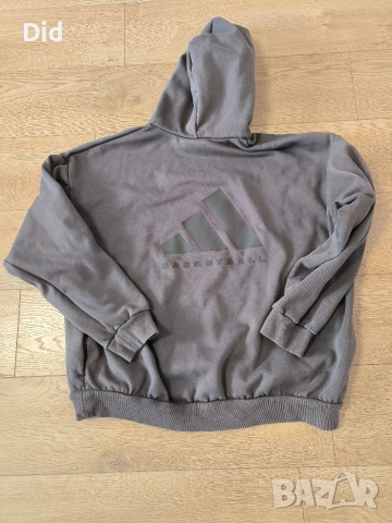 оригинален суичър Adidas Basketball , снимка 4 - Спортни дрехи, екипи - 53845468