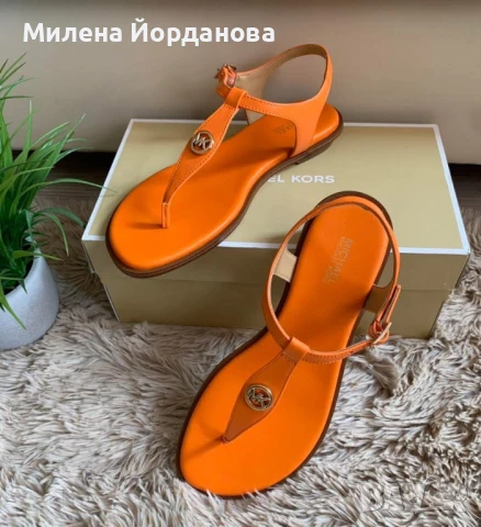 Оригинални сандали Michael Kors, снимка 2 - Сандали - 51070319