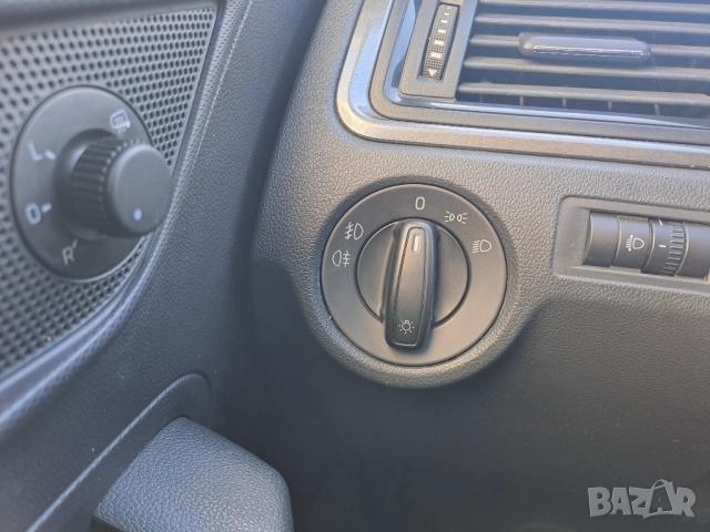 Шкода Рапид 1,6 TDI, снимка 14 - Автомобили и джипове - 51483136