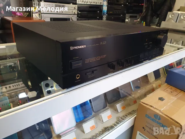 Усилвател Pioneer A-223 В отлично техническо и визуално състояние., снимка 6 - Ресийвъри, усилватели, смесителни пултове - 48414107