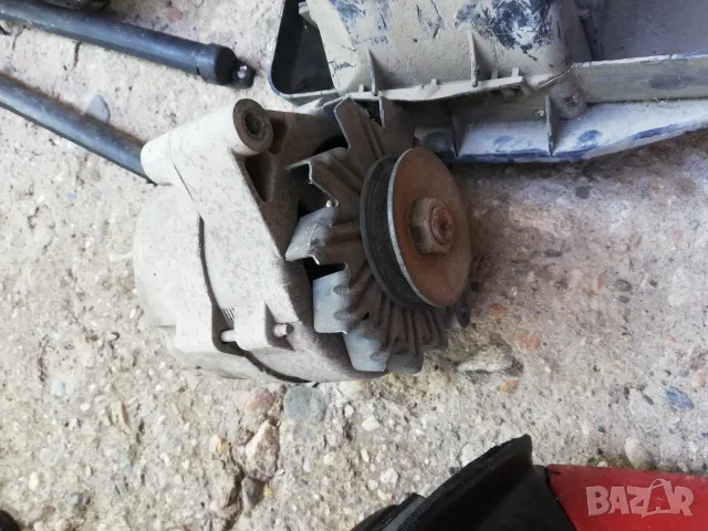 Части за Opel Kadett седан, снимка 9 - Части - 55715648