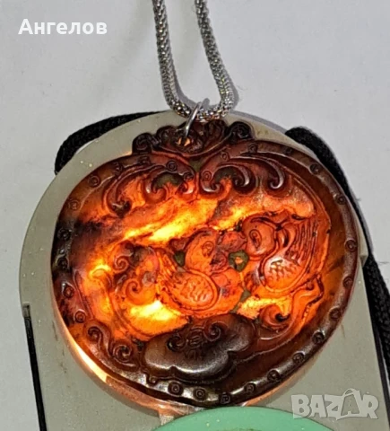 Старинен китайски медальон/амулет от нефрит за любов и вярност, снимка 1