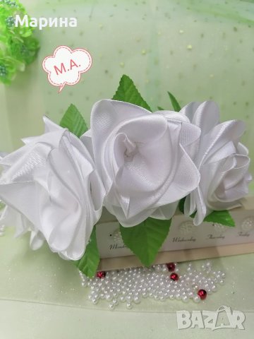 Диадема " 7 бели рози "