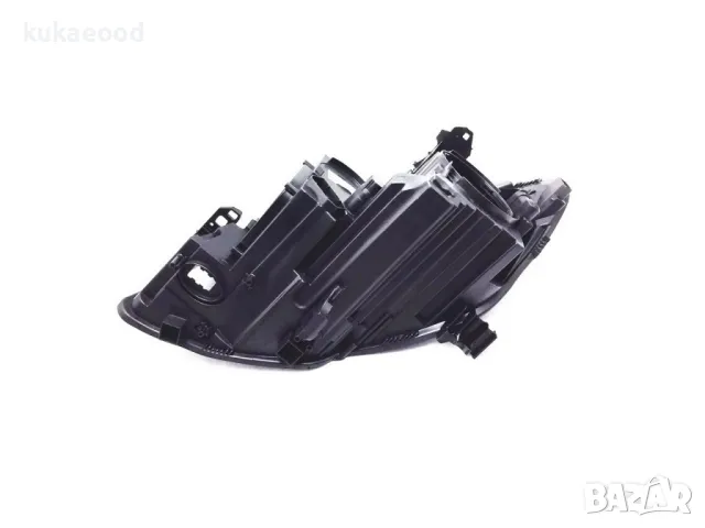 Корпус за фар на Mercedes CLA W117, снимка 2 - Части - 47492100