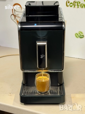 Кафемашина кафе автомат TCHİBO с гаранция, снимка 6 - Кафемашини - 52942512