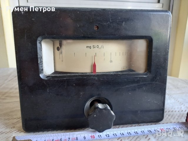 Измервателен уред, Чехословакия., снимка 3 - Антикварни и старинни предмети - 41773326