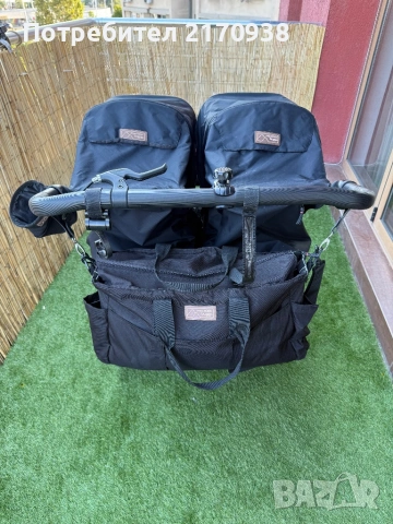 Количка за близнаци Mountain Buggy Duet v3 black , Маунтайн Бьги дует, снимка 7 - Стоки за близнаци - 53266002