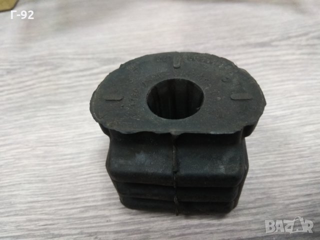 90334546**GM**NEU**OPEL**Тампон, носач***KADETT E,**08.1984-07.1994**, снимка 2 - Части - 34528182