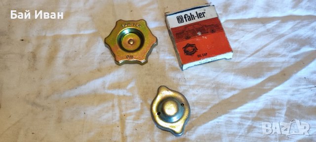 Капачка двигател и разширително казанче