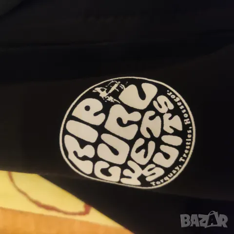 Неопрен Rip Curl 12 Перфектен, снимка 11 - Водни спортове - 47905784