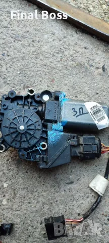 Audi A8 D2 Ел. машинка за заден десен прозорец 