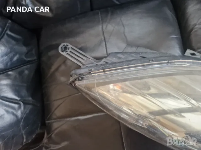 Десен фар от Hyundai IX 20, снимка 2 - Части - 47827555