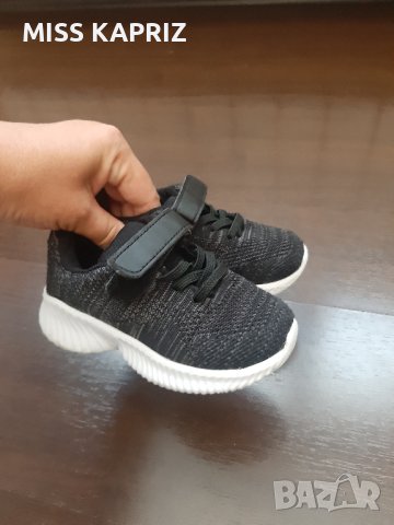 Олекотени дишащи маратонки 25н , снимка 4 - Детски маратонки - 41044521