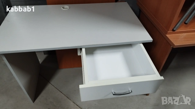 Бюро 103/60см  височина 75см цбя бял с чекмедже , снимка 15 - Бюра - 53831983