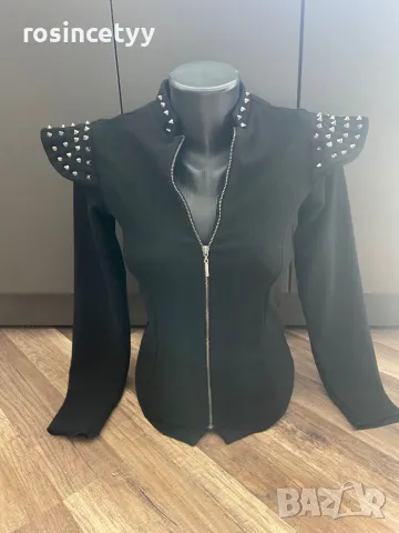 Екстравагантно сако