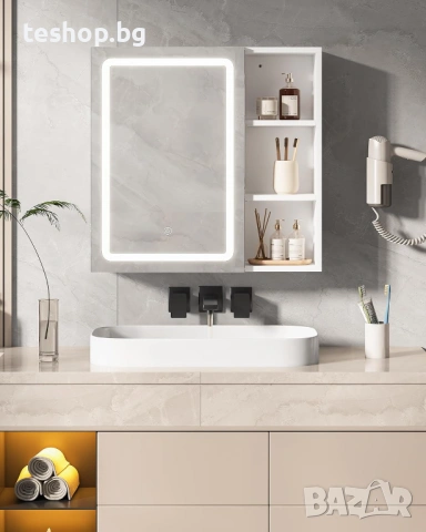 Огледален шкаф за баня с осветление и контакти, 2 открити рафта и с регулиращи се рафтове