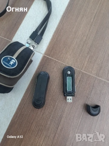 INTENSO 8GB Music Walker MP3 плейър , снимка 2 - Други музикални жанрове - 51266519