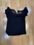 Черна блуза с дантела , снимка 1 - Тениски - 44464597