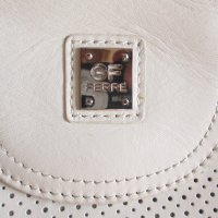 Нова с етикет дамска маркова чанта GF FERRE, еко кожа, снимка 3 - Чанти - 36000500