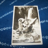 Стара картичка-снимка жени с чадъри, снимка 3 - Други ценни предмети - 34609391
