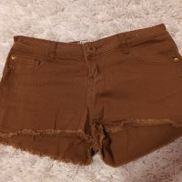 Дамски къси панталони, снимка 10 - Къси панталони и бермуди - 40710773