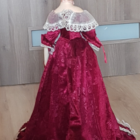 Порцеланова кукла със стойка , снимка 4 - Кукли - 44586445