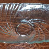 Винтидж чинийка от стъкло, снимка 1 - Декорация за дома - 40098556