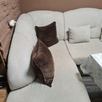 Продавам  ъглов  разтегателен диван, снимка 2 - Дивани и мека мебел - 36185700