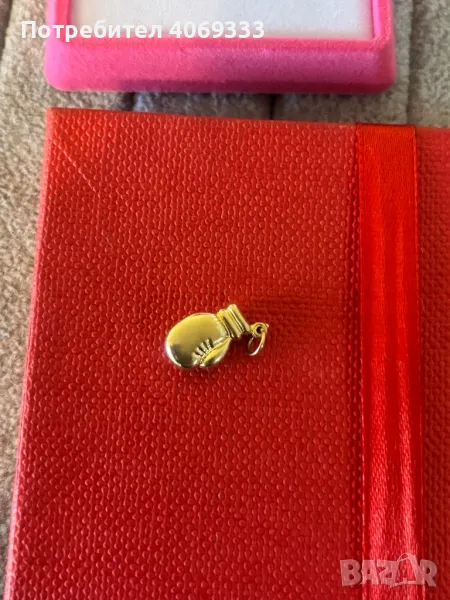 Нова висулка боксова ръкавица 0.96гр 14к, снимка 1