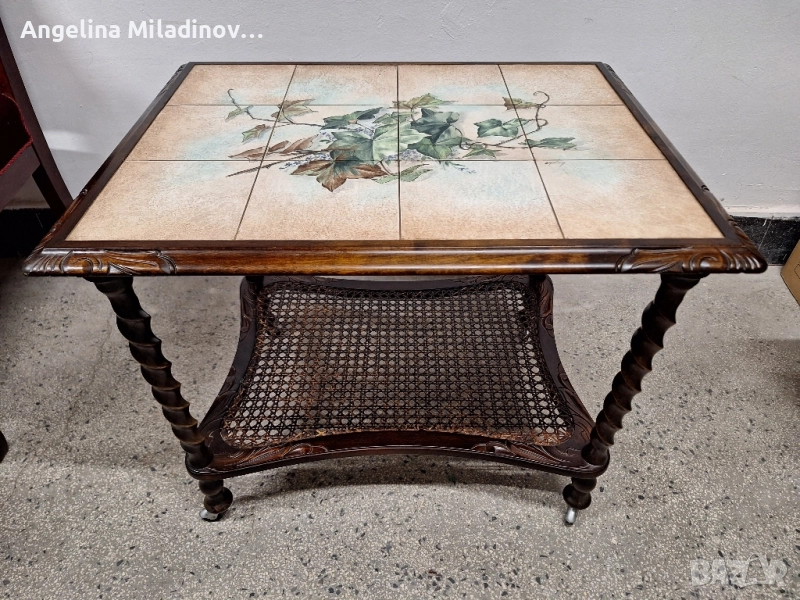 Винтидж маса с плочки и ратан , снимка 1