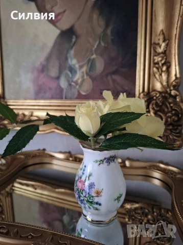 Мини вазичка от Royal Albert , снимка 3 - Вази - 53845946