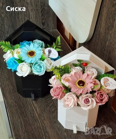 Тематични букети със 11 броя сапунени цветя от пластечен сапун за абитуриенти💃🏼 или абсолвенти, снимка 3 - Подаръци за жени - 49792923