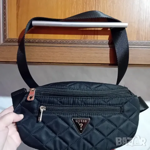 Чанта за през рамо Guess , снимка 2 - Чанти - 48650268