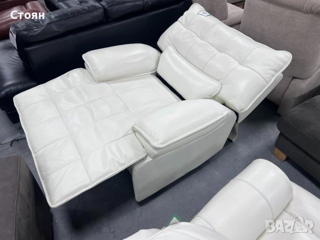 Бял кожен фотьойл с електрически релаксиращ механизъм, снимка 2 - Дивани и мека мебел - 41376668