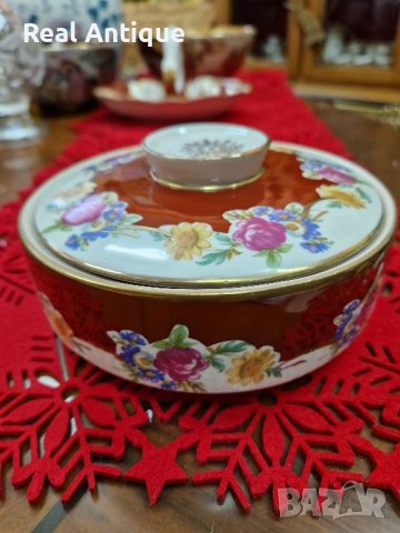 Красива антикварна порцеланова кутийка бомбониера- Finest Porcelain 