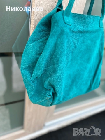 Дамска чанта естествен велур, снимка 2 - Чанти - 53850452
