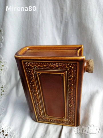 Порцеланова бутилка-книга, снимка 3 - Антикварни и старинни предмети - 53527201