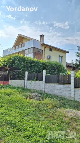 Масивна къща в с.Радко Димитриево, снимка 2 - Къщи - 55660605
