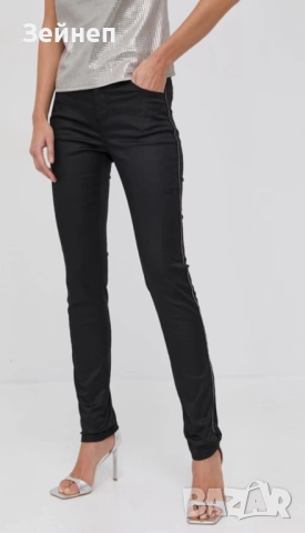 Дамски дънки с кант