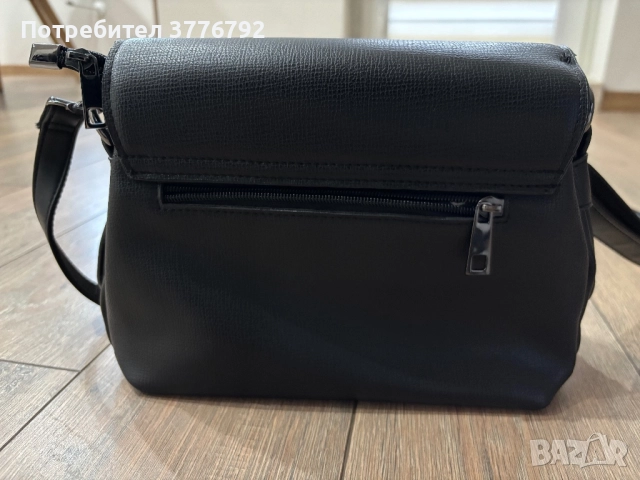 Дамска чанта Guess, снимка 5 - Чанти - 52613869