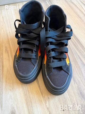 Оригинални шикозни кецове Converse Cruise Flames! 40 н, снимка 5 - Ежедневни обувки - 52188287