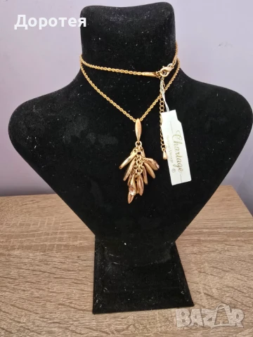 Колие с висулка