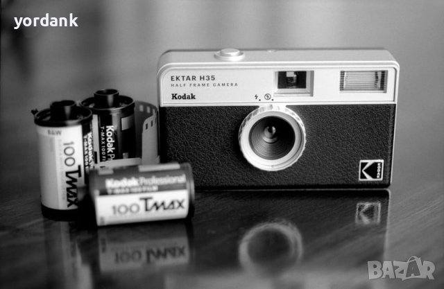 Лентов фотоапарат Kodak Ektar H35 Half frame film camera, снимка 2 - Фотоапарати - 42344508