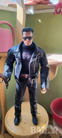 Премиум Екшън фигура на Арнолд Terminator800,30 см