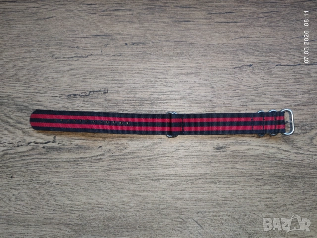 Черно-червена НАТО каишка 22мм., снимка 4 - Каишки за часовници - 53742122